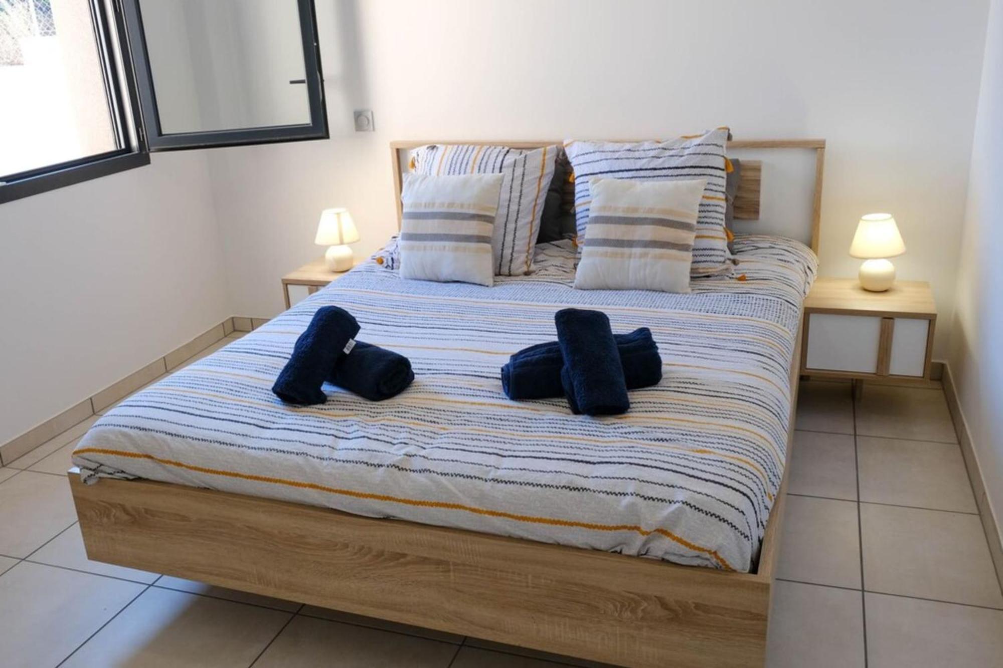 Enola - Sea View Terrace Parking - By Tgb Apartment Pietrosella Bagian luar foto